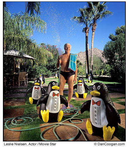 Leslie Nielsen with 7 inflatable penguins
